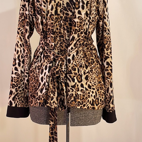 Orttu Leopard Shirt for Men. Size L Daringly Sexy - Picture 3 of 15